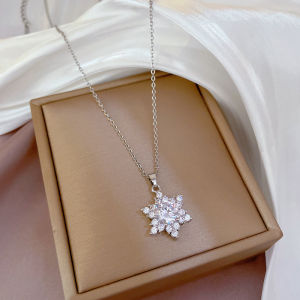 Hanni.Women 18K Gold Necklace Snowflake Shape Necklace Pendant #NN1031