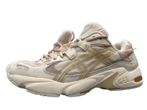 รองเท้าแบรนด์แท้มือสอง100% สีครีม เจล