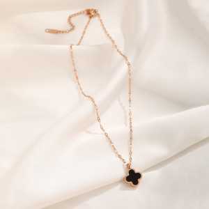 [ Bayar Ditempat ] Kalung Titanium Black Clover Rose Gold Anti Karat Selamanya /Kalung Titanium Dewasa / Kalung Wanita Korea Import / Kalung Titanium Asli Ori Import