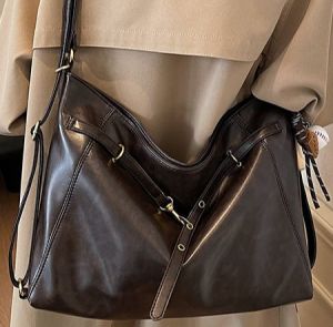 1818 ( READY STOCK ) PU SLING BAG EU FASHION HOUSE