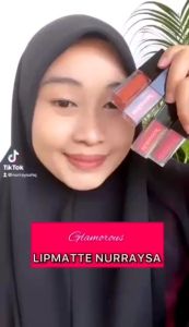 GLAMOROUS LIPMATE WITH ORGANIC MARULA OIL