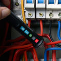 Pena Pengukur Pintar, Pengesanan Litar Pelbagai Fungsi, Pemeriksaan Juruelektrik, Titik Putus, Benang Api Sifar, Pen Elektrik Induksi Isi Rumah, Peringatan Bunyi dan Cahaya. 