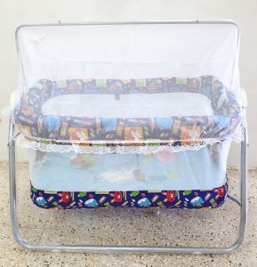 FOLDABLE BABY CRADLE/BUAIAN LIPAT