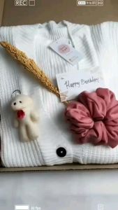 Hampers Kado Premium: Paket Hadiah Ultah, Wisuda, dan Pernikahan