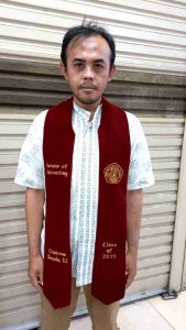 Slempang Model Kalung Toga: Aksesoris Pesta Formal yang Elegan