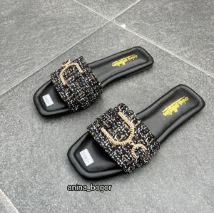 Sandal slop slip on wanita terbaru dan kekinian/sandal teplek pariasi DD