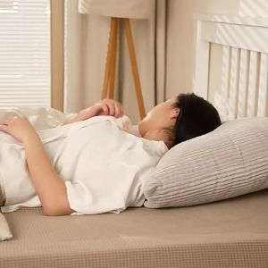 Portable Small Household Air Conditioner Fan for Dormitory Mist Cooling Fan with Humidification Desktop Mobile Cooling Fan