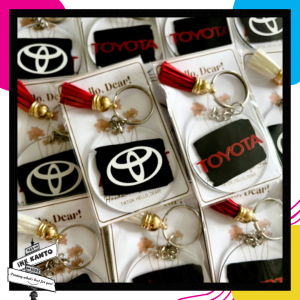 IK Personalized Round Acrylic Keychain