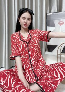 Đồ bộ Pijama Cao Cấp chất liệu Lụa Hàn tay lỡ ống rộng họa tiết lạ  Đồ ngủ nữ tay lỡ thiết kế Cổ Sen siêu xinh from dưới 62 kí