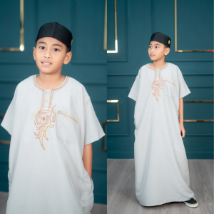 โต๊ปเด็กชายแขนสั้น ใส่สบาย แต่งด้วยการปักลายบริเวณคอจนถึงหน้าอก 3กระเป๋า แบรนด์อิก๊าฟ(คละเฉด คละลาย)BA25วาริสมุสลิม