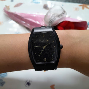 Đồng hồ nam mặt chữ nhật dây cao su second hand si nhật đã qua sử dụng