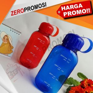 Souvenir Promosi Botol Minum Plastik Segi Empat 600ml
