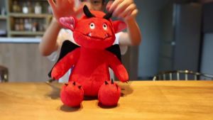 Halloween Stuff  Stuffed Bat Cute Plush Red Monster Stuffed Animal Toy Gift for Children 、 girl 、 Children