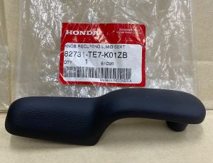 ORIGINAL HONDA BRV MIDDLE SEAT HANDLE RECLINING HANDLE KERUSI TENGAH HANDLE 82331-TE7-K01ZB 82731-TE7-K01ZB