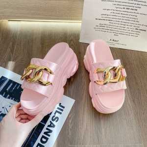 HR COLLECTION Sendal Wedges Wanita Sendal Hak Tebal Wanita Fashion Sendal Wedges Wanita Clom Fariasi Rantai Sendal Wedges Wanita karet PK 012