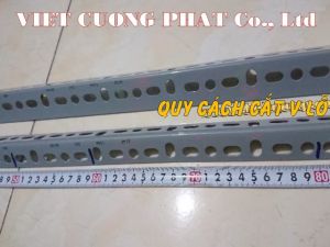 Thép lỗ  V4x4 - Dày 1.5ly. Quy cách: Từ 30cm - 120cm. Cắt miễn phí theo yêu cầu. Nhận lắp đặt Kệ kho chứa hàng