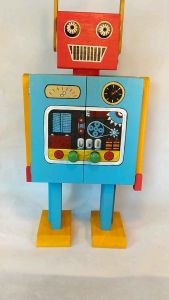 หุ่นยนต์ ตู้หุ่นยนต์ไม้ชั้นวาง เพ้นท์ลายหุ่นยนต์