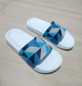 promo sandal pria dan wanita slip on terbaru