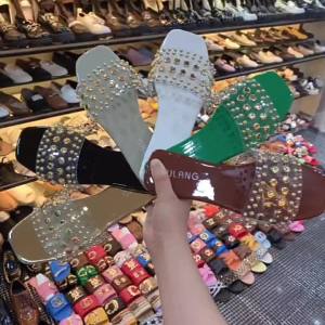 [Free Shipping] Fashionable Studded Flat Sandals 2025 Summer Daily Wear Square Toe Open-Toe Casual Slip-On Sandals For Women