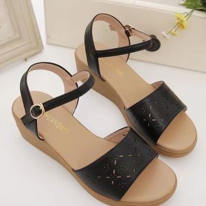 [Free Shipping] WomenS Sandals 2025 New Fashionable Simple High-Heeled Wedge Soft Sole Comfortable Mid-Heel Mom Shoes Summer Roman Style