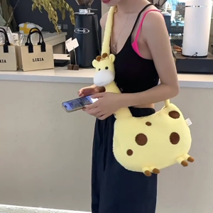 Women Bag Plush Giraffe Shoulder Bag Korean Styles Crossbody Bag Simple Messenger Bag Lovely Cartoon Bag for Daily
