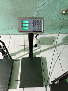 Timbangan Digital Besi 150Kg + LCD Menyala Hijau - Baterai Charger