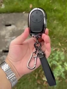 Suitable for GAC AION V ev/gen2 AION UT SUV Car Key Various Covers All Inclusive Smart Handsome Boy Car Key Pendant High-End B