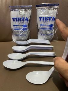 Sendok Makan Plastik Higienis PUTIH susu PREMIUM merk TIRTA 1 pack isi 25 pcs... Bahan KOKOH / KUAT dan ANTI PECAH