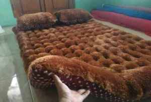 Kasur Gender Menul Jumbo 180x140/170x130/150x100/200x200l / Kasur Bulu Rasfur