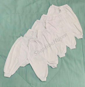 Combo 5 quần dài màu trắng bé trai bé gái sơ sinh chất vải Cotton 100% Bossini ống bo chun mềm mại cho trẻ em - quần dài chục cho bé sơ sinh 3-18kg
