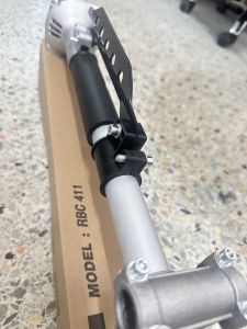 ก้านขนาด 28มิล 9ฟัน  ก้านแข็งแรง ทนทาน อายุการใช้งานยาวนาน สินค้าคุณสูง เกรดAหางเครื่องตัดหญ้าใช้ได้ทั้ง 2 จังหวะ 4 จังหวะ ก้านเครื่องตัดหญ้ายี่ห้อ MACNUM รุ่น RBC411