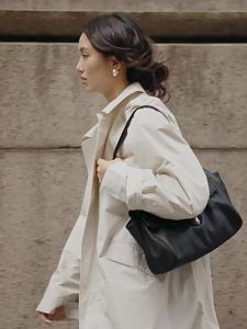 In-stock genuine vegetable-tanned sheepskin baguette briefcase new casual retro commuter handbag shoulder bag for women