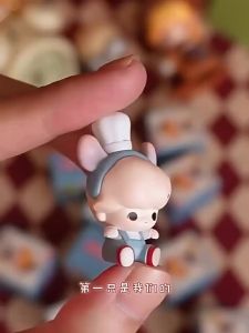 POP BEAN DIMOO WORLD × PIXAR SeriesFigures pop mart blind collection decorative gift toy