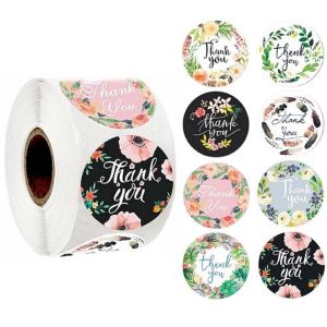 Một Cuộn 500 Miếng Dán Gồm 8 Phông Chữ THANK YOU (Cảm Ơn) Nền Hoa Văn Bạn Dùng Cho Trang Trí Tiệc