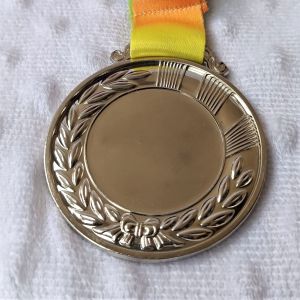 Medali Perak Peghargaan Kejuaraan Motif pengait ukir bahan logam Aloy Zink