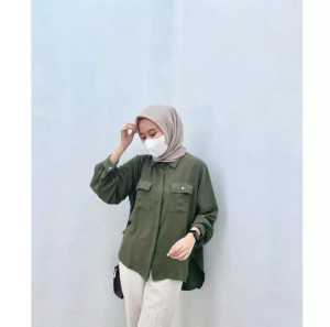 Kemeja karina oversize / Kemeja wanita / Kemeja kcewek terbaru / Kemeja wanita style korea / Kemeja oversize wanita / Karina oversize blouse / Kemeja kekinian