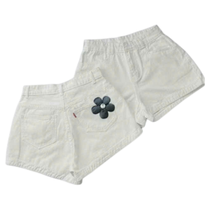 Mùa hè 2025Hàng mới vềQuần short denim che hông co giãn Thirteen Lines đích thực dành cho nữ Thời trang phong cách gợi cảm có thiết kế mặt dây chuyền