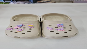 Sticker 3D Charm jibbitz gắn dép sục mẫu thỏ tím A41