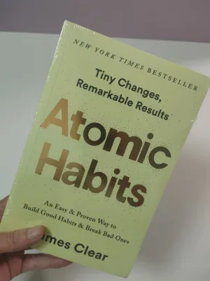 The Psychology Of Money Atomic Habits Timeless Lessons On WealthGreed And Happiness A Simple Way To Build Good Habits & Break