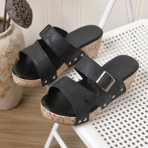 [Free Shipping] Plus-Size Platform Sandals For Women Featuring A Thick Sole Open-Toe Design And A Lightweight Style