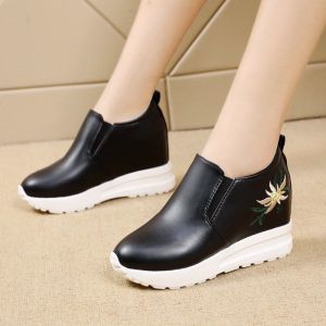 ZAZA New Sport Sneakers for Women Running Sport Shoes Embroidery Platform Fashion Wedges Heel Kasut Perempuan