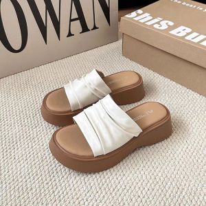 [Free Shipping] Platform Thick-Soled Height-Increasing Slippers for Women Summer 2026 New Model Suitable for Wearing with Skirts Beach Slide Sandals High-Heeled Sandals
