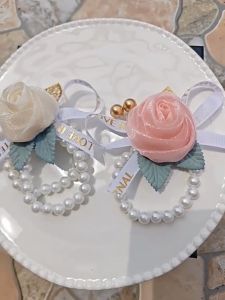 ดอกไม้ข้อมือเพื่อนเจ้าสาว สายรัดข้อมือลายดอกกุหลาบแสนโรแมนติก สร้อยข้อมือเพื่อนเจ้าสาวสุดประณีต แฟชั่น