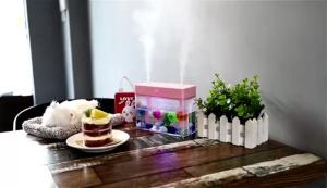 Household humidifier air humidification cold spray water replenishment desktop bedroom office mini humidifier silent night light