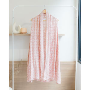 OUTER BATIK OUTER TANPA LENGAN ATASAN BATIK WANITA OUTER LENGAN BUNTUNG BATIK MODERN WANITA SLEEVELESS OUTER BATIK CARDIGAN BATIK ROMPI BATIK KONDANGAN BATIK KATUN BATIK DOBY ROMPI MOTIF (BIGSIZE FRIENDLY)