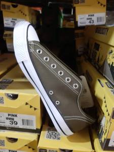 รองเท้าผ้าใบGoldcityรุ่น G1207มีไชส37-47 ส่งพร้อมกล่องใส่สบาย