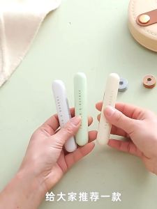 two-in-one Needle Threader Seam Ripper Sewing Tool for Elderly for Home DIY Stitching and others