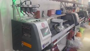 2025 ใหม่ฤดูใบไม้ร่วงฤดูหนาว เสื้อกันหนาวการ์ตูนแมวสำหรับเด็กผู้หญิงในยุโรปและอเมริกา เสื้อกันหนาวถักสำหรับเด็ก