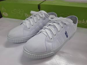 รองเท้าBuddy AS-001 รุ่นพื้นกว้างผ้าใบหญิง (ของแท้จากโรงงาน)