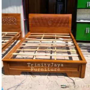 Tempat Tidur Jati Ranjang Kayu 180 Minimalis /TRINITYJAYAFURNITURE